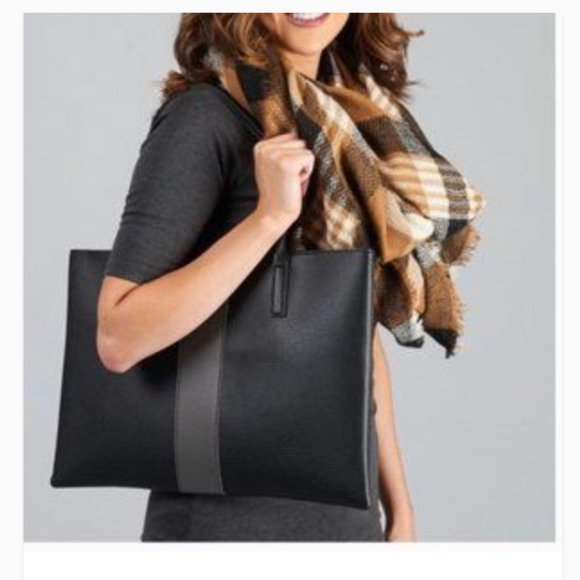 . - Picture 11 of 16